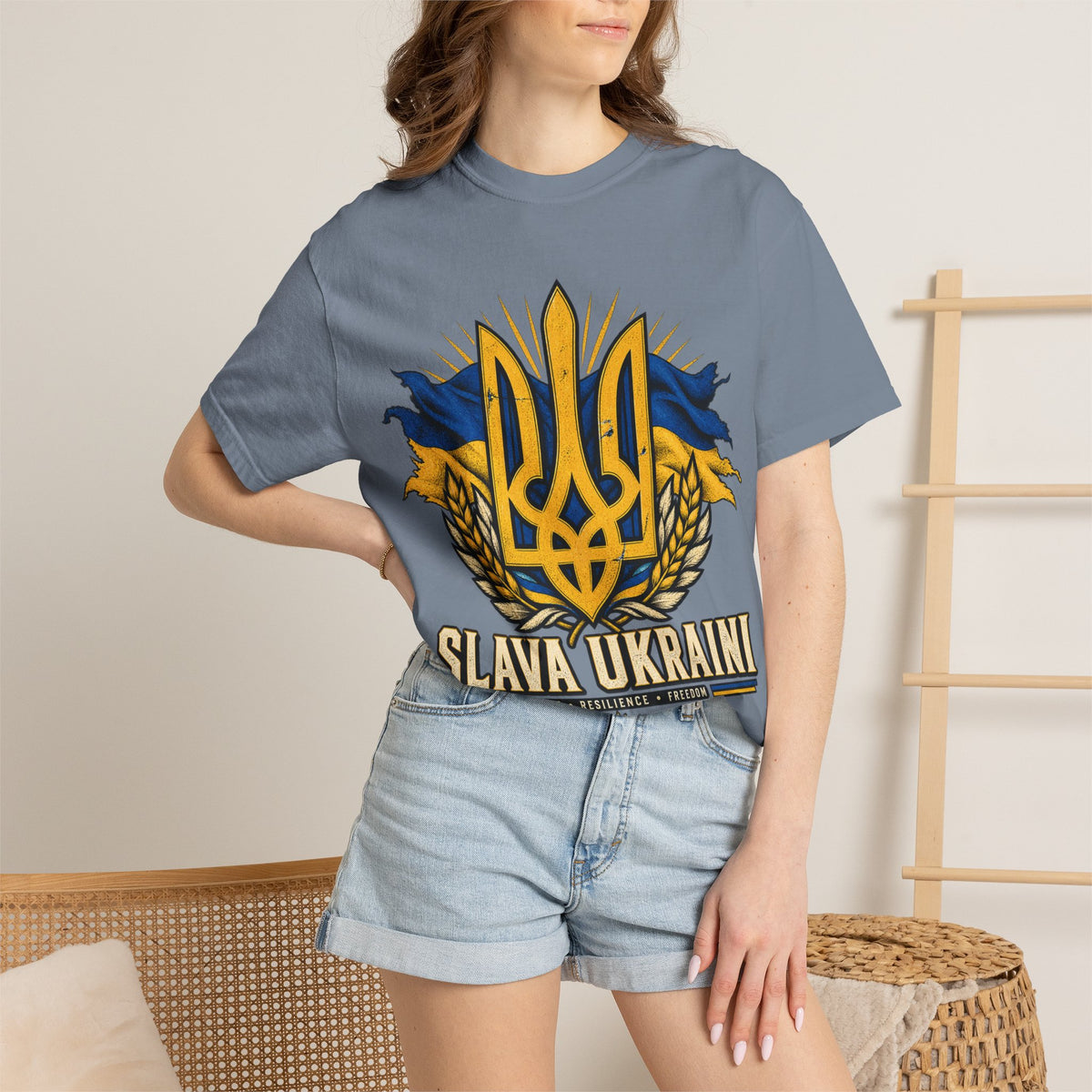 Slava Ukraini — Tryzub